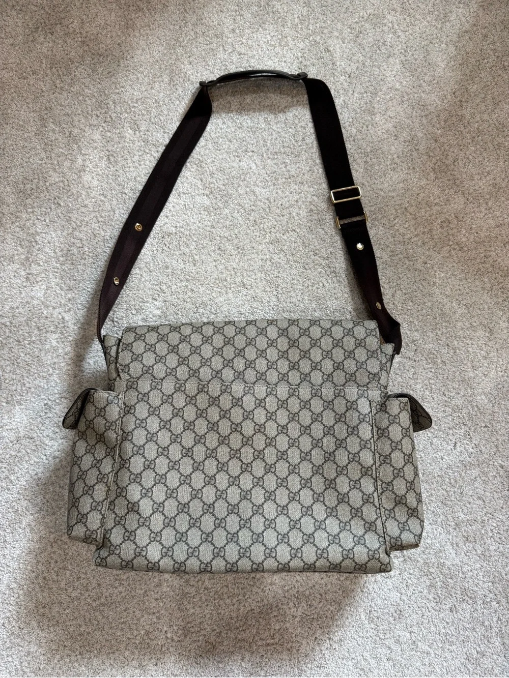 Gucci GG Canvas Messenger Bag - Beige/Grey